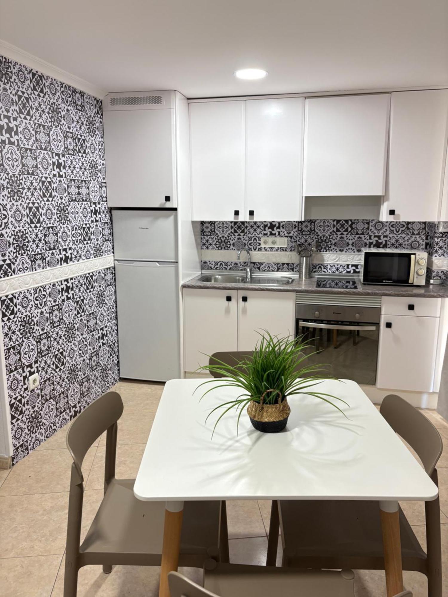 Apartamentos Carmela ベニドルム エクステリア 写真