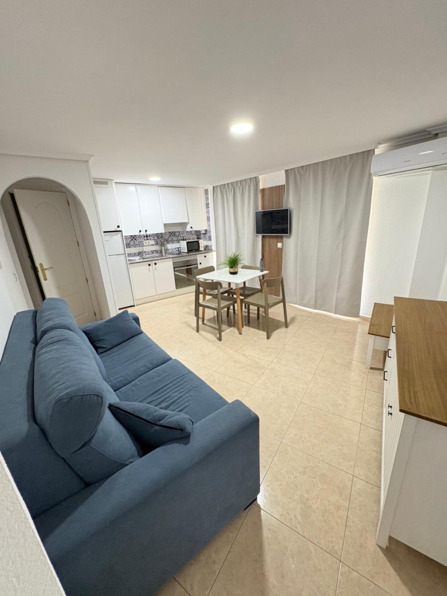 Apartamentos Carmela ベニドルム エクステリア 写真