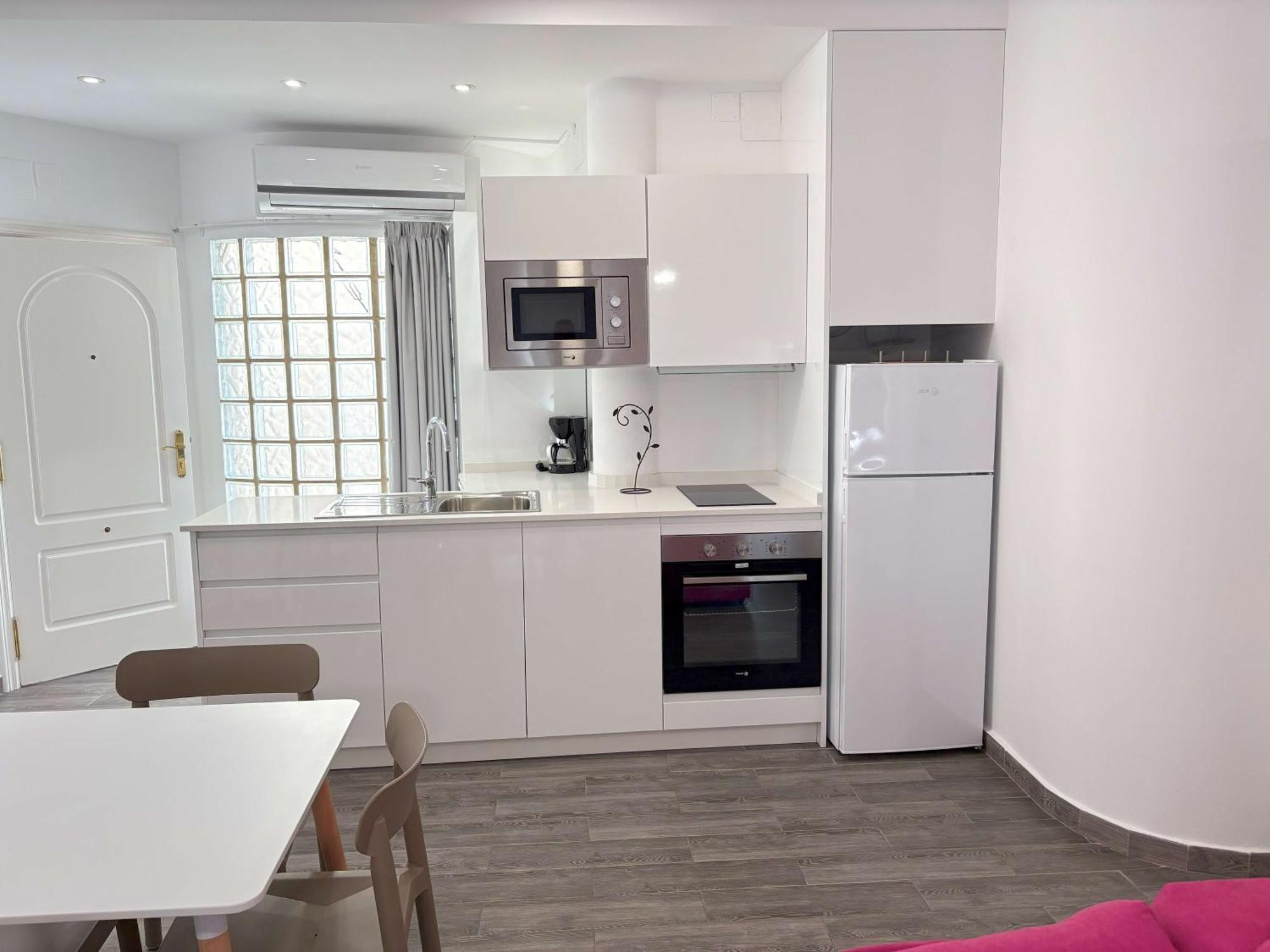 Apartamentos Carmela ベニドルム エクステリア 写真